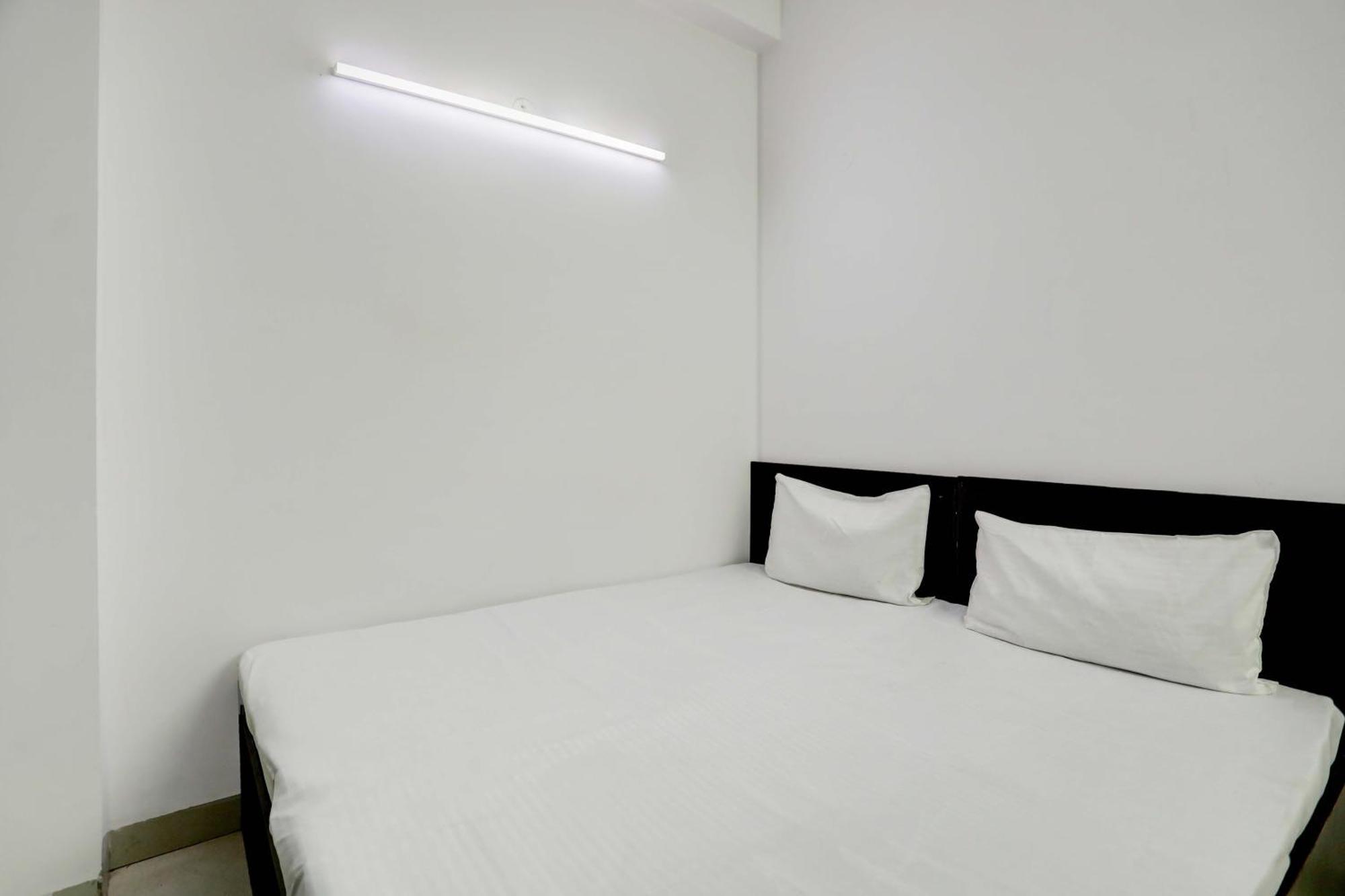 Aashiyana Homes Нью-Дели Экстерьер фото