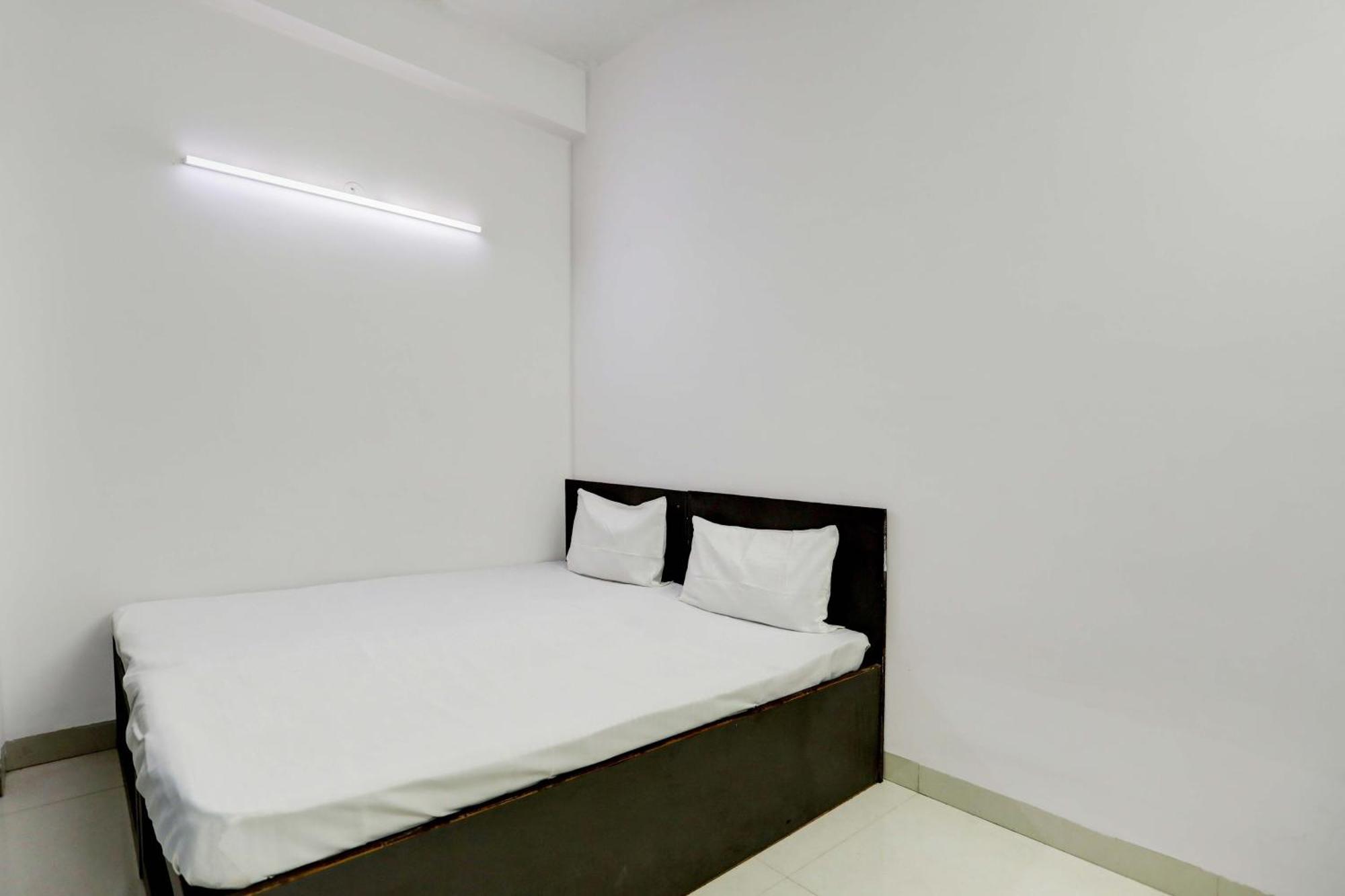 Aashiyana Homes Нью-Дели Экстерьер фото